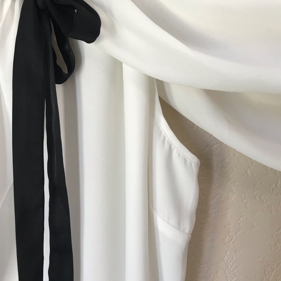 New York & Co. Women Beaded Ruffle Halter Top S - Picture 6 of 12